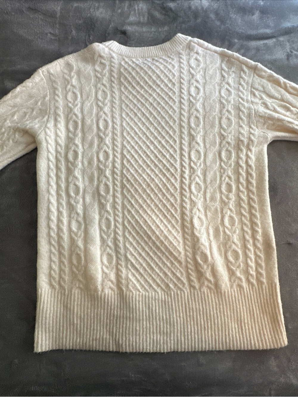 A New Day size Small Cream Cable Knit Sweater